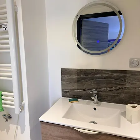Apartmán Beautiful Little With Garden 4 People Max *